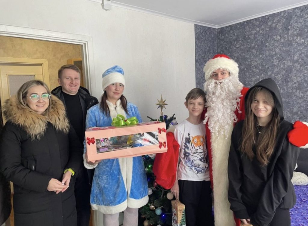 Согреваем сердца перед Новым годом в Гомельском районе.